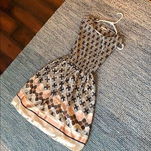 Beautiful Max Studio Midi Dress Size Small